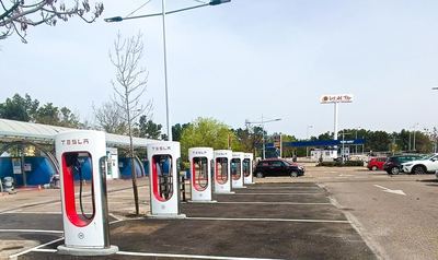 Luz del Tajo instala los primeros Supercargadores de Tesla en la provincia de Toledo