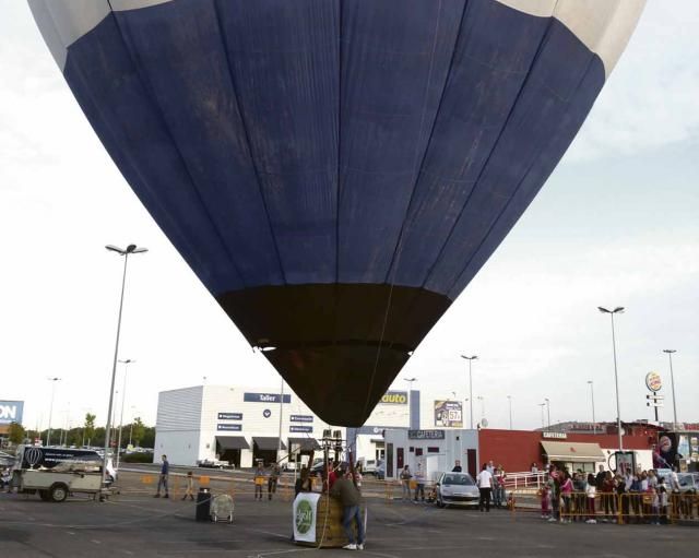 Este sábado podrás subir en el globo del Parque Comercial El Golf