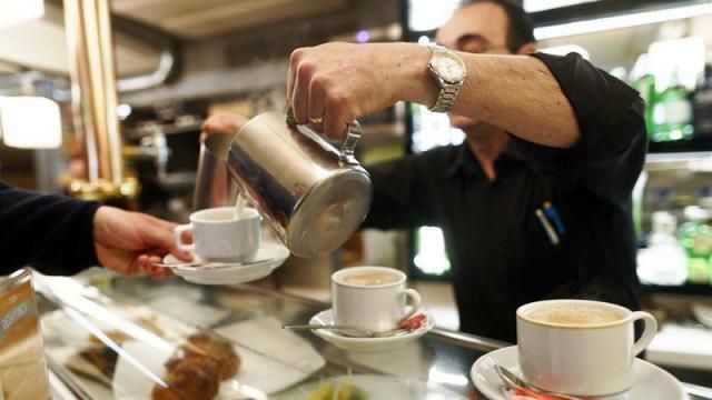 El sector servicios eleva sus ventas un 8% en 2017 y el empleo un 2,4%