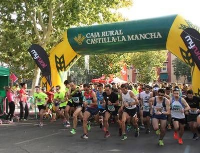 Más de 2.000 corredores recorren las calles de Toledo por la investigación de la Esclerosis