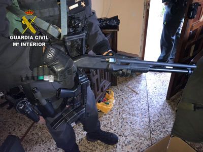 La Guardia Civil incauta más de 80 kilos de cogollos y 9 armas largas