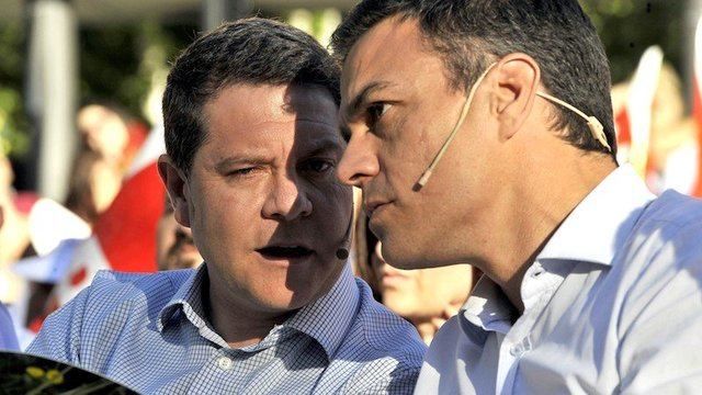 Emiliano García-Page y Pedro Sánchez (Foto: Archivo)