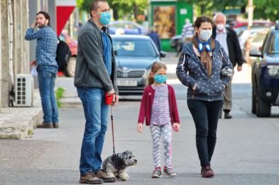 CLM prepara nuevas medidas ante la eliminación de la mascarilla