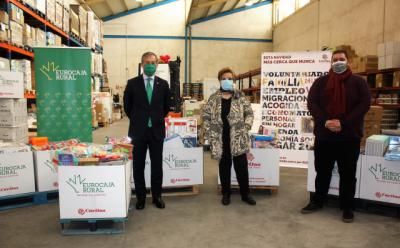 EUROCAJA RURAL | La empresa colabora con Cáritas en su nueva campaña navideña de recogida de alimentos