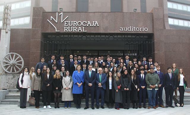 Un total de 81 estudiantes comienzan sus prácticas en Eurocaja Rural