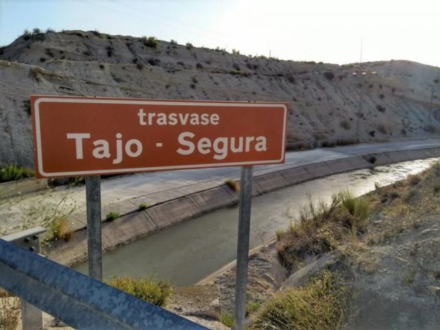 En Murcia califican el recorte del trasvase como 'la muerte del Tajo-Segura'