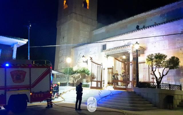 Desolación en Carranque por el incendio de su parroquia