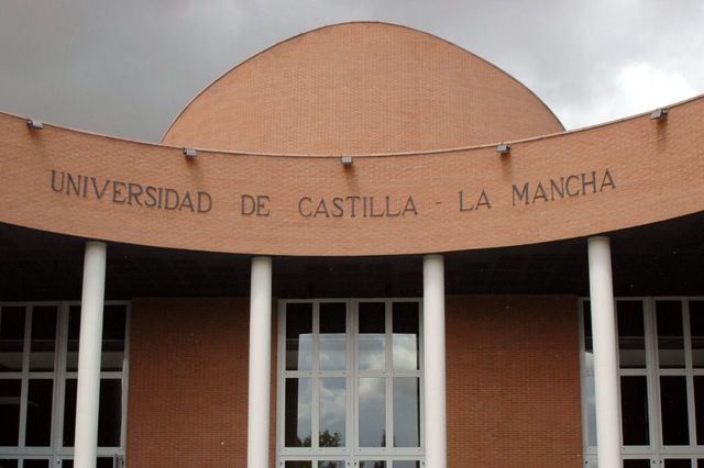 El Gobierno regional pide confianza en el futuro de la UCLM que quiere firmar con la institución