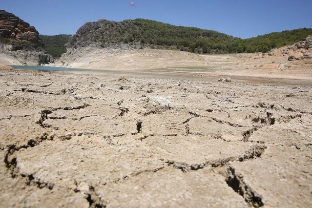 El pantano de Entrepeñas en Sacedón / imagen de archivo