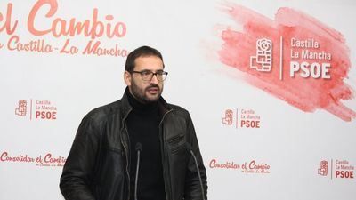 PSOE reprocha a PP su propuesta sobre carrera sanitaria porque "jaleaban el despido de profesionales"