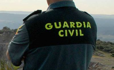 Detienen a una persona e investigan a otra en El Casar por robar 27.900 euros en cajeros con tarjetas robadas