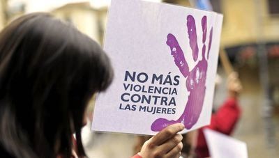 Amplían las becas universitarias a víctimas de violencia de género para incluir a sus hijos