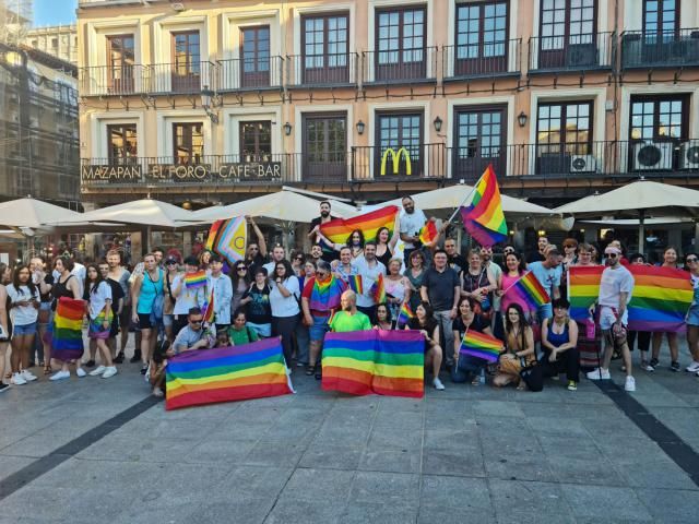 La capital regional reivindica los derechos LGTBI de la mano de ‘Bolo-Bolo’