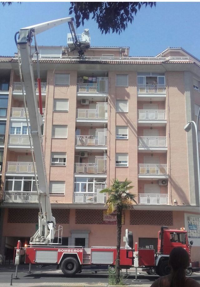 Vehículo de rescate en altura del Parque de Bomberos de Talavera de la Reina