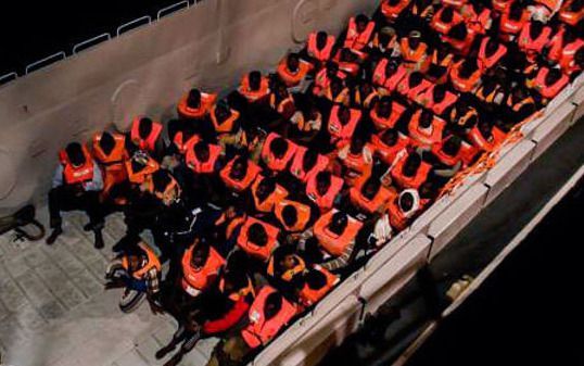 CLM ofrece su colaboración en la acogida de los migrantes del barco 'Aquarius'