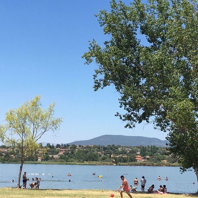 Las 'playas de interior'. Castilla-La Mancha cuenta con un total de 35 zonas de baño autorizadas