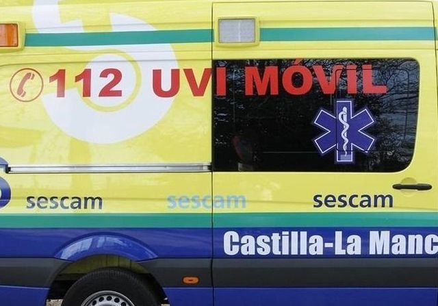 Herida una trabajadora tras caer desde una altura de tres metros en Manzanares