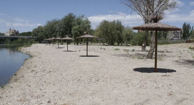 Imagen de la playa en su inauguración