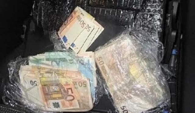 DURANTE UN CONTROL | Pillado en Toledo con 600.000 euros ocultos en un doble fondo del coche