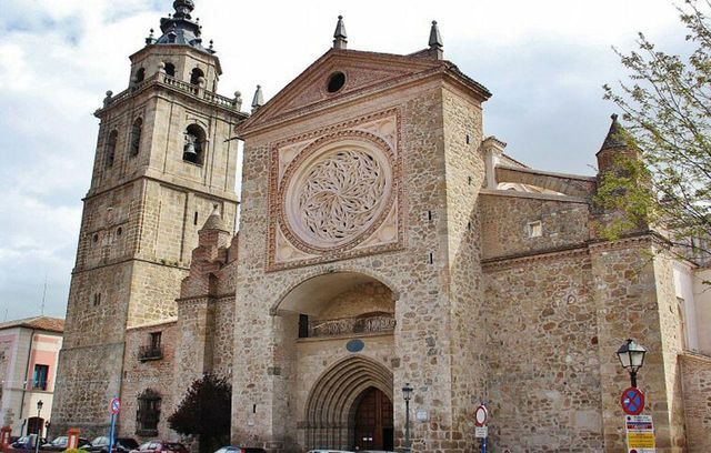 Comienzan las visitas guiadas a los monumentos de la Pulsera Turística de Talavera