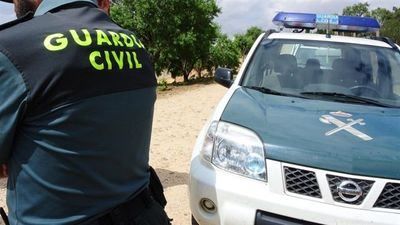 La Guardia Civil busca a un joven tras robar un coche y disparar con una escopeta en Candeleda