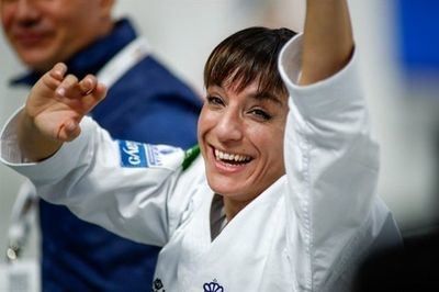 El IES Ribera del Tajo galardona a la karateka talaverana Sandra Sánchez