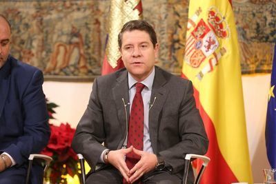 García-Page preside el acto institucional del Día de la Región, bajo el lema “Castilla-La Mancha nos une”