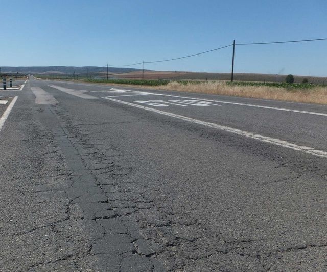 La Junta destinará 11,2 millones de euros para arreglar 16 carreteras