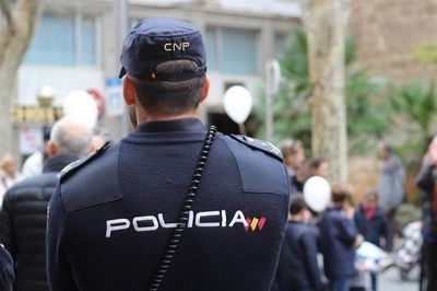 La Policía Nacional detiene en Toledo a tres personas implicadas en un robo de joyas por el procedimiento del tirón