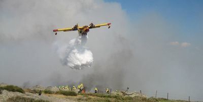 El fuego de Almorox-Cadalso sigue sin control y se reaviva un foco en Peña Cadalso