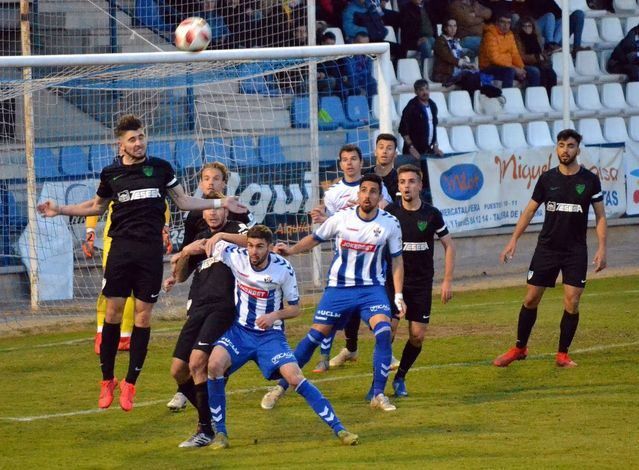 El CF Talavera disputando un encuentro la pasada temporada