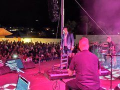 El concierto de Paco Candela triunfa en Segurilla y la comarca de Talavera