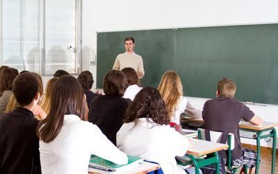 El curso escolar comienza en Castilla-La Mancha con 300 profesores más