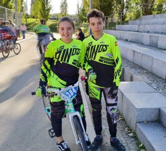 Zaira Vargas y Fernando García, del Club BMX Los Pinos, siguen imparables