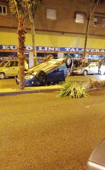 Espectacular accidente en Francisco Aguirre