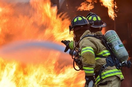 Bomberos - Imagen de archivo