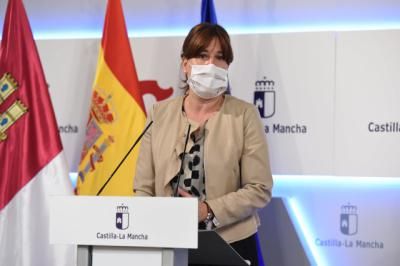 SANIDAD | La Junta defiende las mascarillas de tela que reparte: "son homologadas y seguras"