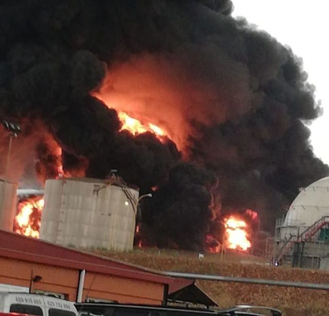 VÍDEO | Explota un tanque de Repsol en Puertollano