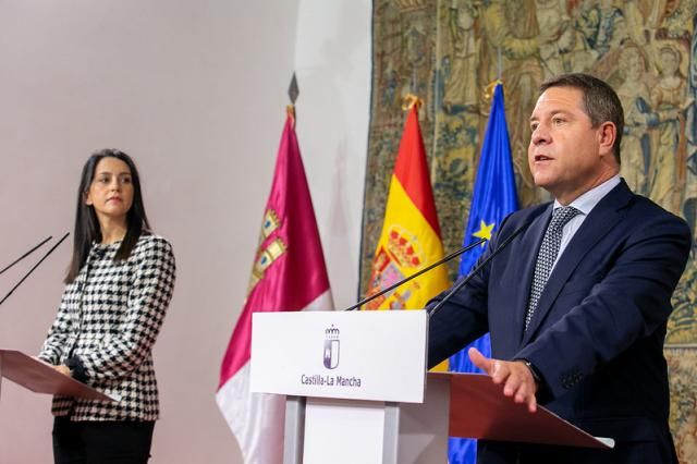  Encuentro de Emiliano García-Page e Inés Arrimadas