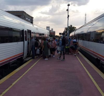 TREN | Nueva avería, transbordo en Talavera y polémica por un convoy que no debería circular