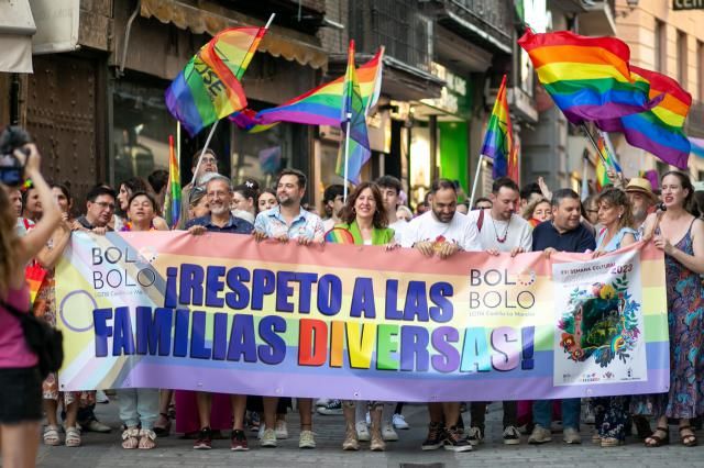 Todas las fotos de la manifestación del Orgullo en Toledo