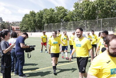 Los periodistas plantan cara a los políticos y se llevan la victoria en el I Triangular de Fútbol pre Corpus