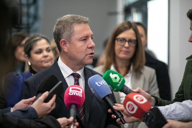 El presidente de Castilla-La Mancha, Emiliano García-Page, inaugura la Escuela Infantil ´Molinitos´ (Foto: Piedad López// JCCM)