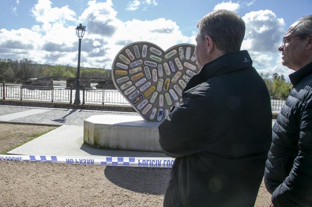 García-Page asegura el apoyo de la Junta para reconstruir del puente romano de Talavera