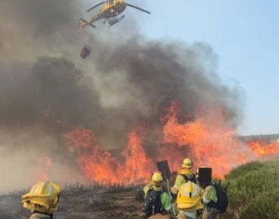 Ya es el peor incendio de los últimos 30 años en Castilla y León