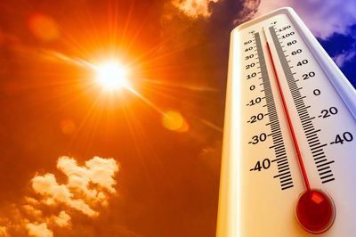 Las temperaturas máximas superarán hoy los 38 grados