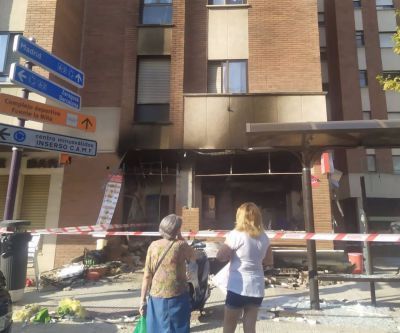 El incendio restaurante 'kebab' obliga a desalojar a unos 40 vecinos