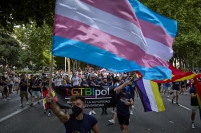 Las claves de la Ley Trans: cambio de nombre sin diagnóstico y prohibición de terapias de conversión