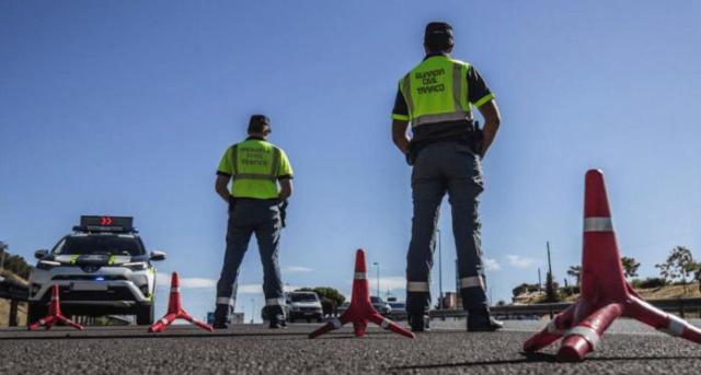 Una colisión en cadena entre seis turismos se salda sin heridos