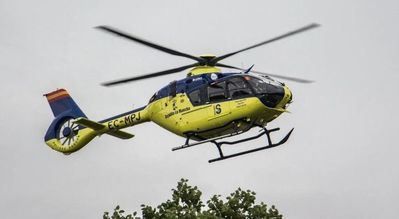 Un helicóptero rescata a dos espeleólogos heridos